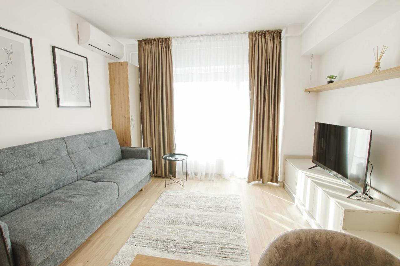 Himson-Beige Apartment Яссы Экстерьер фото